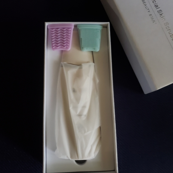 Skin scrubber - Picture 2 of 2